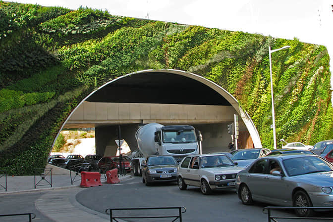道路景觀提升橋體植物墻